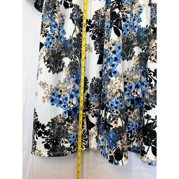 Lane Bryant Floral Bell Sleeve Dress Womens Size 28 Fit & Flare Boho Event - Picture 9 of 12